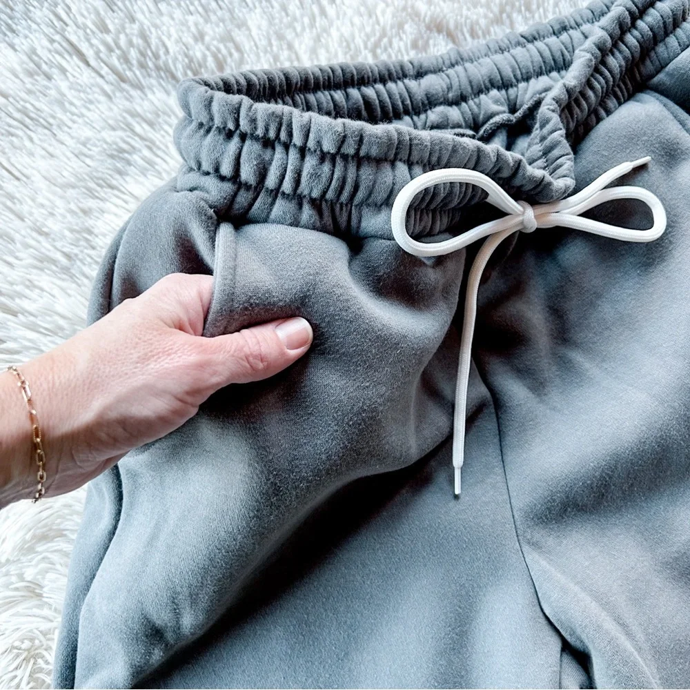 Sweatsuit Set - Picture 6 of 7